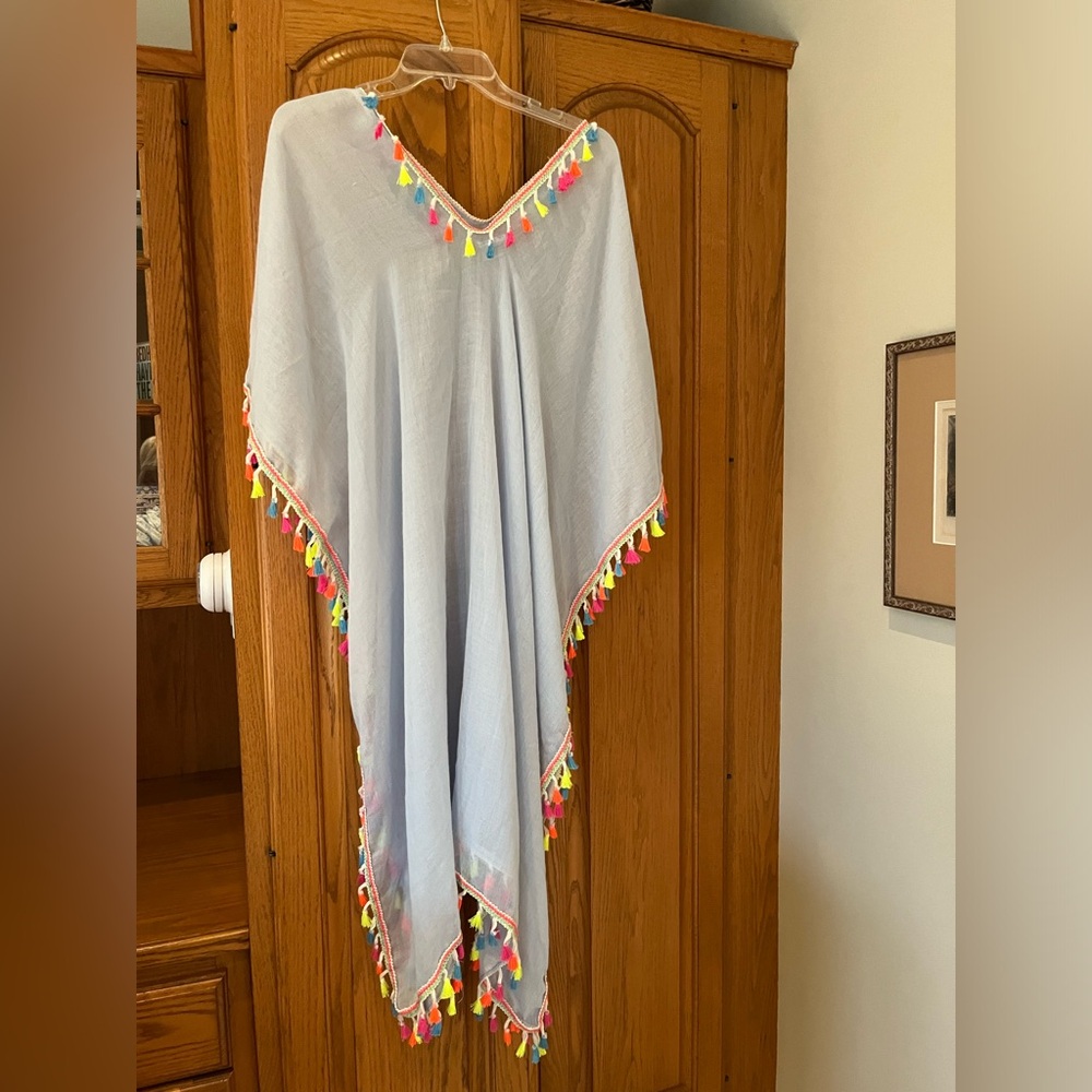 NWOT Light and breezy beach cover-up